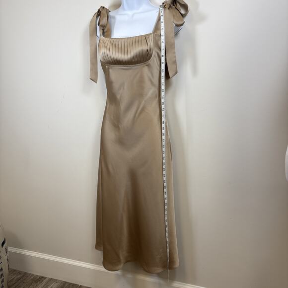 Lavish Alice Pleated Bust Tie Strap Midi Dress - Size 4 - Picture 5 of 13